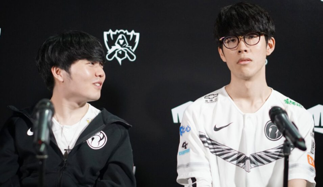 以及球员们 以及球员们