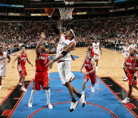 都充满悬念 都充满悬念