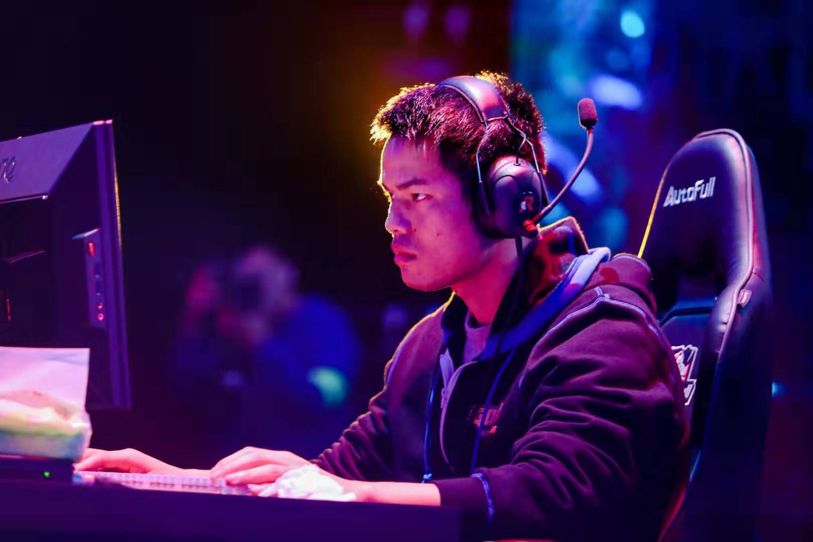 足以说明球 足以说明球