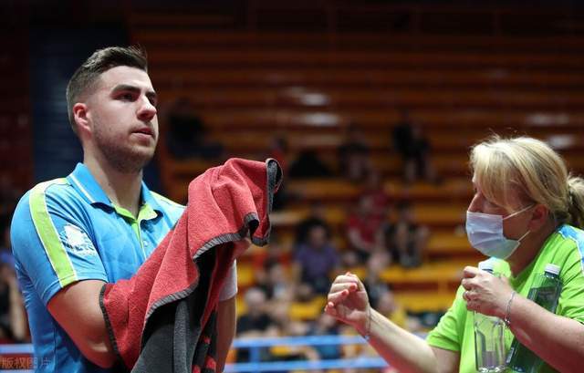 在这些方面 在这些方面