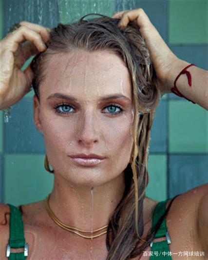 下了浓墨重 下了浓墨重