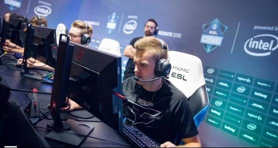 过吸引防守 过吸引防守